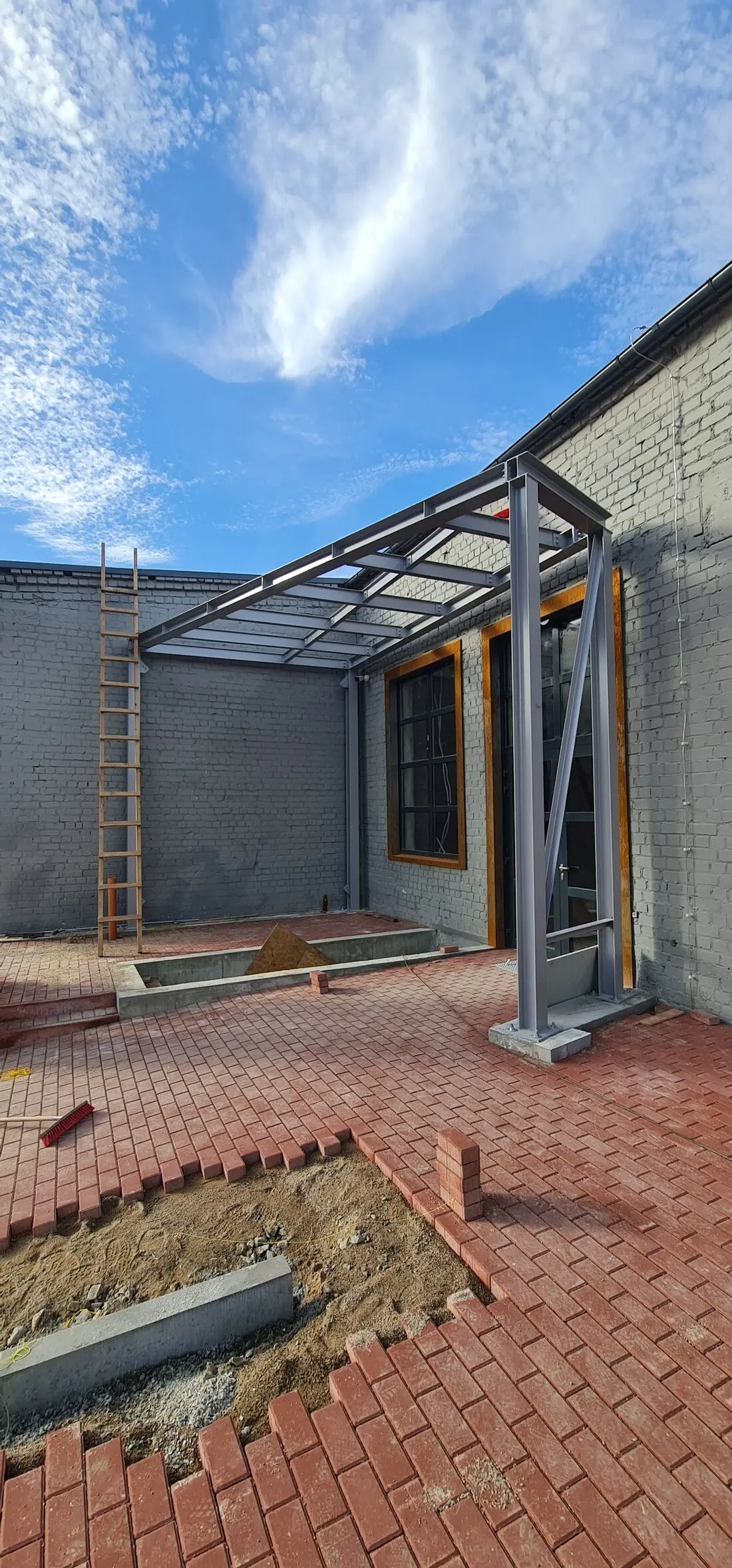 Exterior structure